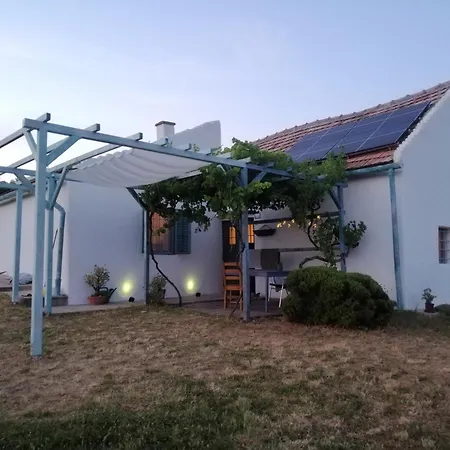 Koeveshegy Сasa de vacaciones *